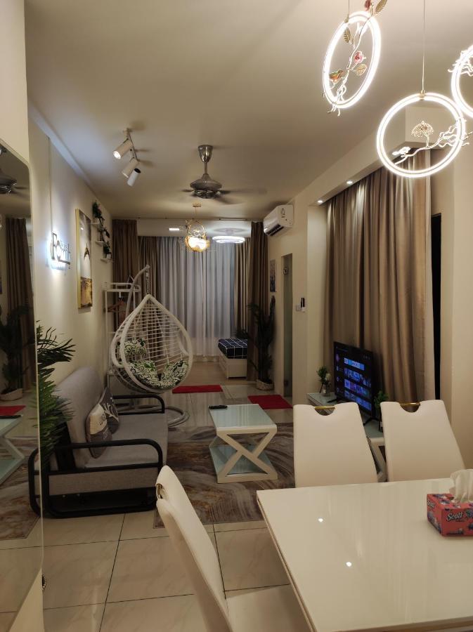 Thirteen Residence Tr06 @ Itcc Manhattan Suites Kota Kinabalu Zewnętrze zdjęcie